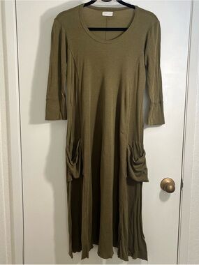 Neesh by D.A.R Olive Scoop Neck Midi Dress Pocket Detail Small Raw Hem Lagenlook